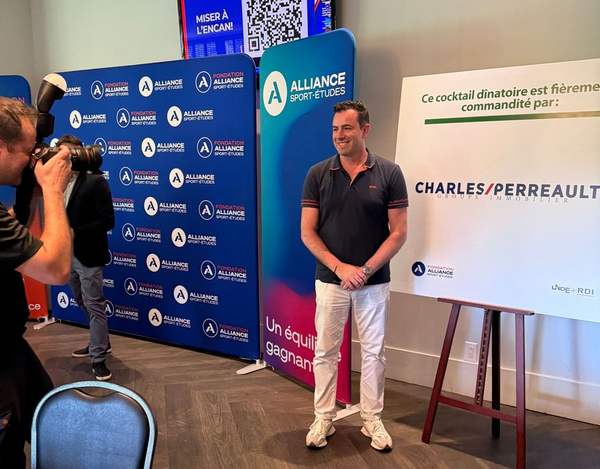 Charles Perreault à un cocktail de la Fondation Alliance Sport-Études